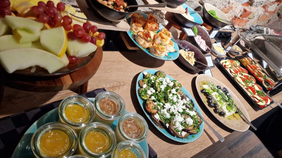 Dorfcafe Hochstädten Frühstücksbuffet immer Samstag und Sonntag